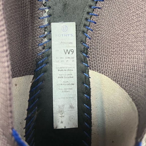 Women’s Rothy’s Pointed Toe Flats - Picture 2 of 4